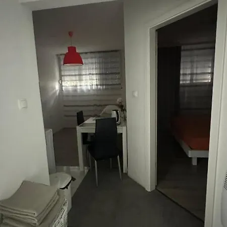 Beautiful Lena ספליט